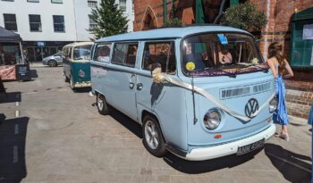 
									1969 VW T2 early bay window full								