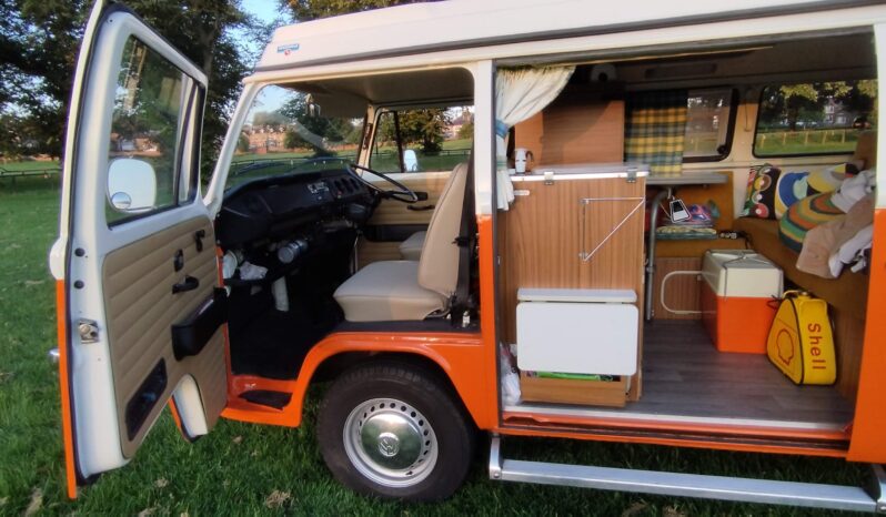 
								1972 Volkswagen Type 2 Westfalia full									